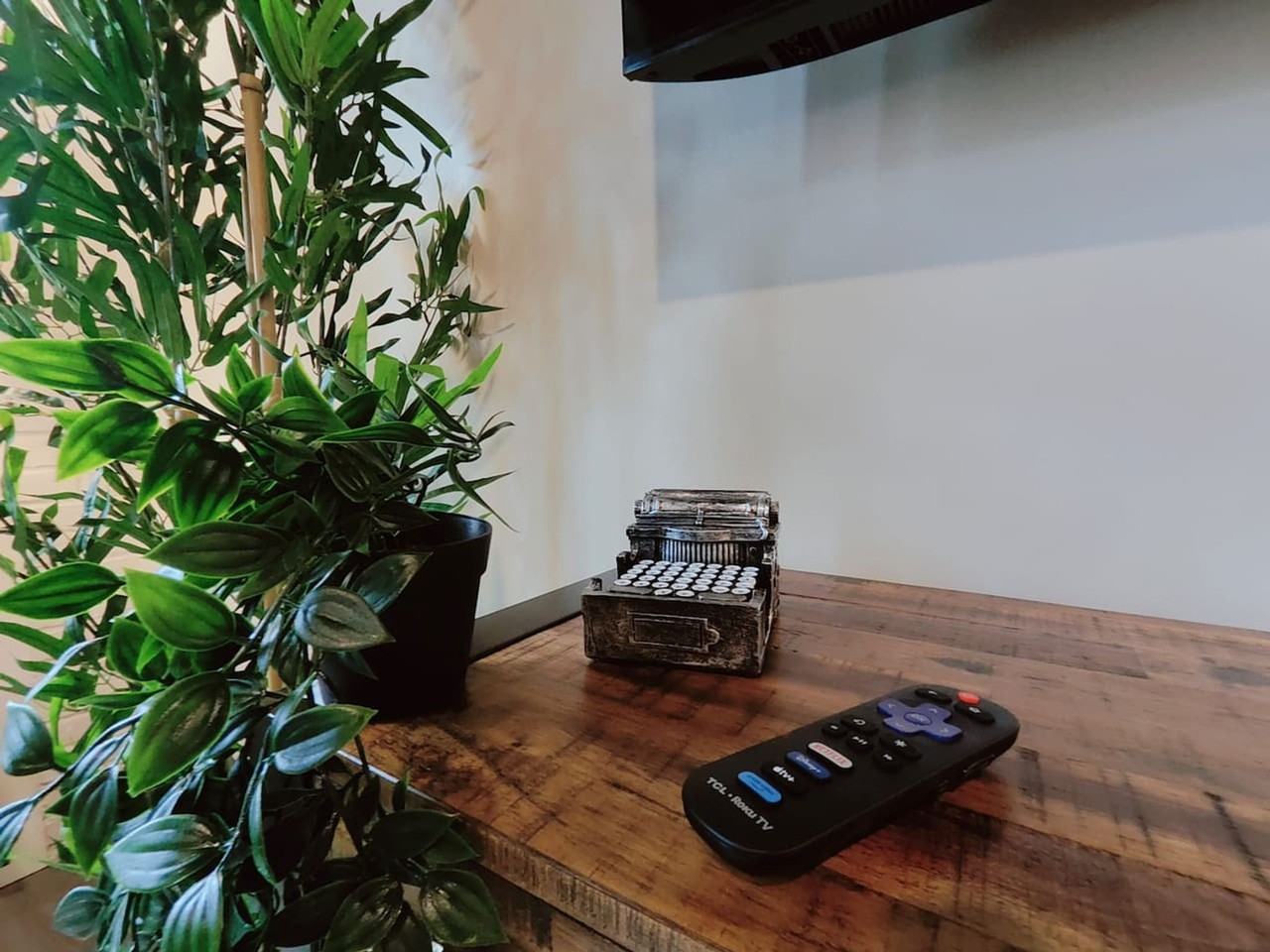 212 W Roberts Ave #1289459P - Photo 2 of 26