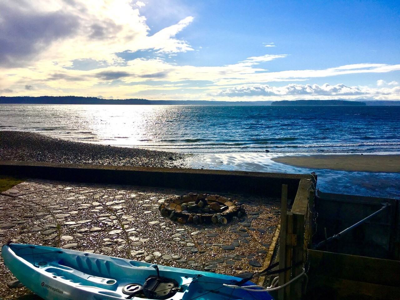 4136 Beach Drive Southwest #1293683P - Photo 7 of 34