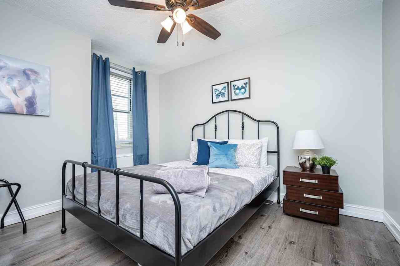 300 Peachtree Road Northeast - Photo 5 of 47