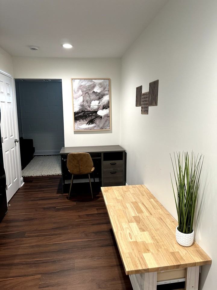 221A Crest Ln #1234789P - Photo 7 of 33