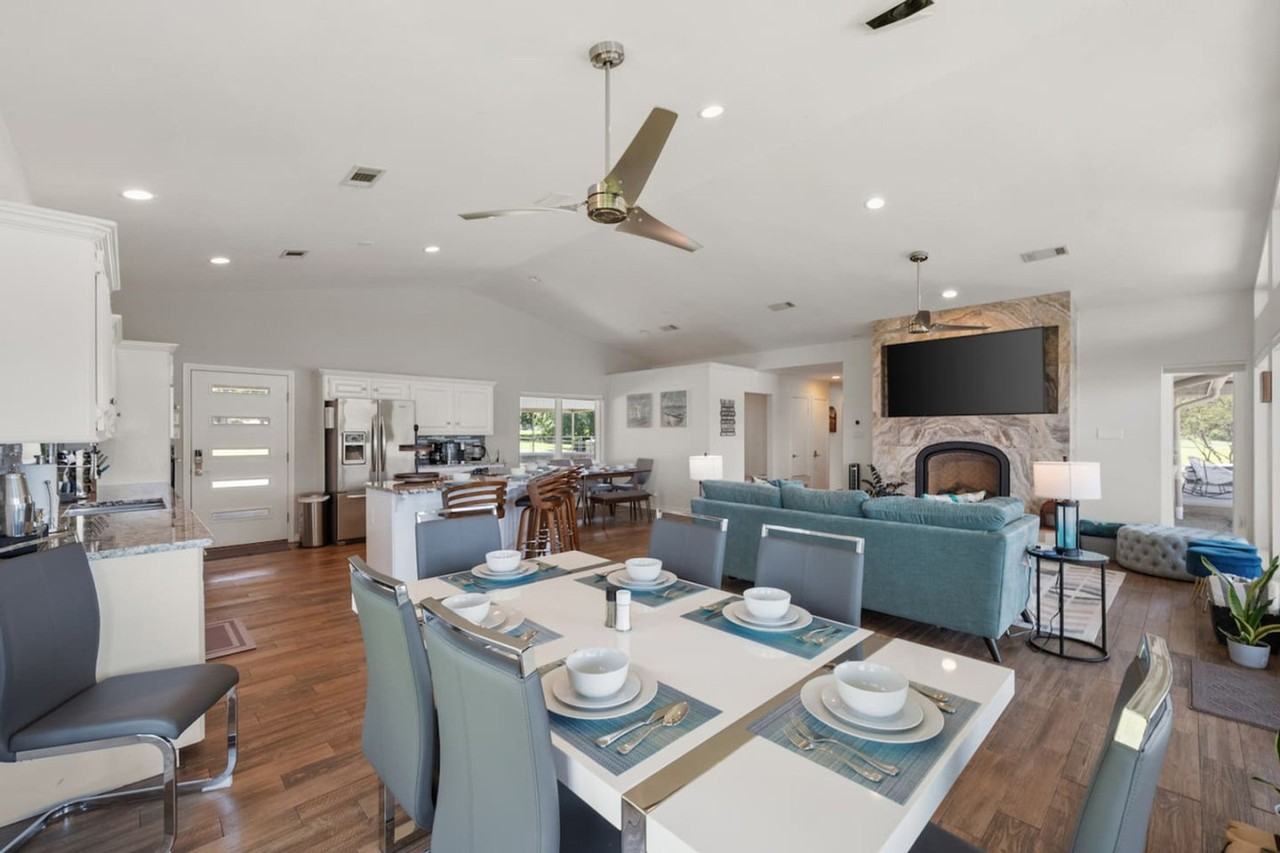 1012 Chestnut Drive #1301590P - Photo 2 of 50