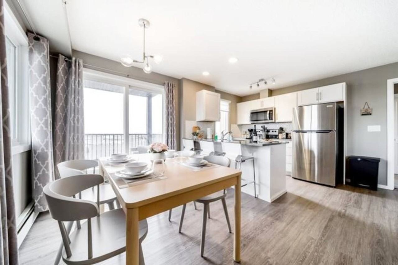 397 Windermere Road NW #1308605P - Photo 4 of 50