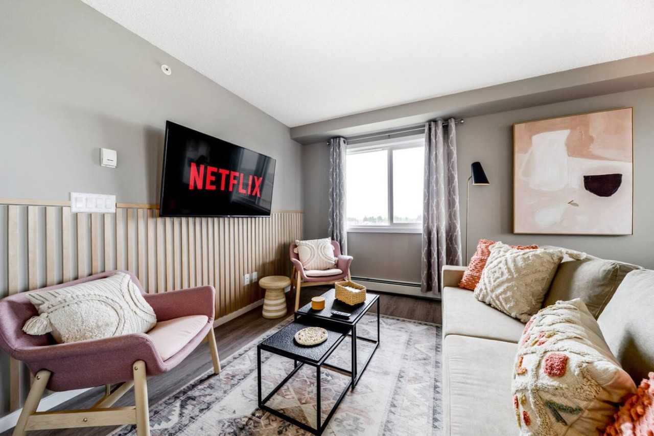 397 Windermere Road NW #1308605P - Photo 7 of 50