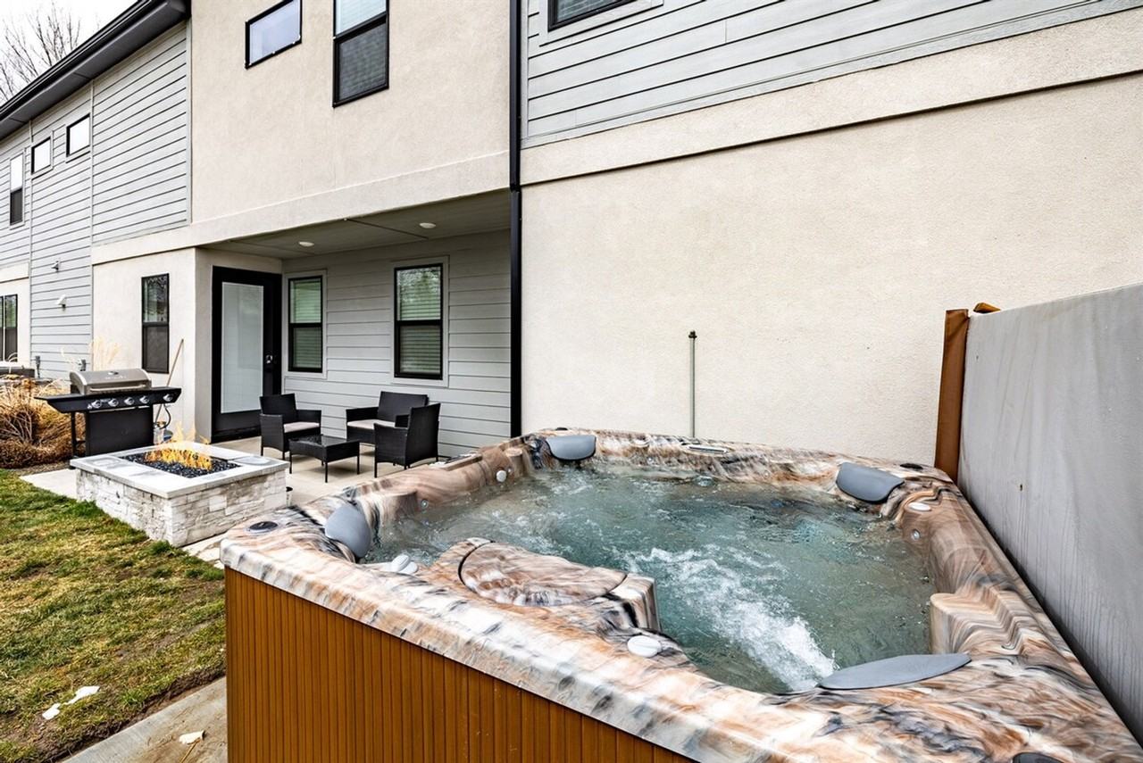 1530 S Denver Ave #1308971P - Photo 3 of 50