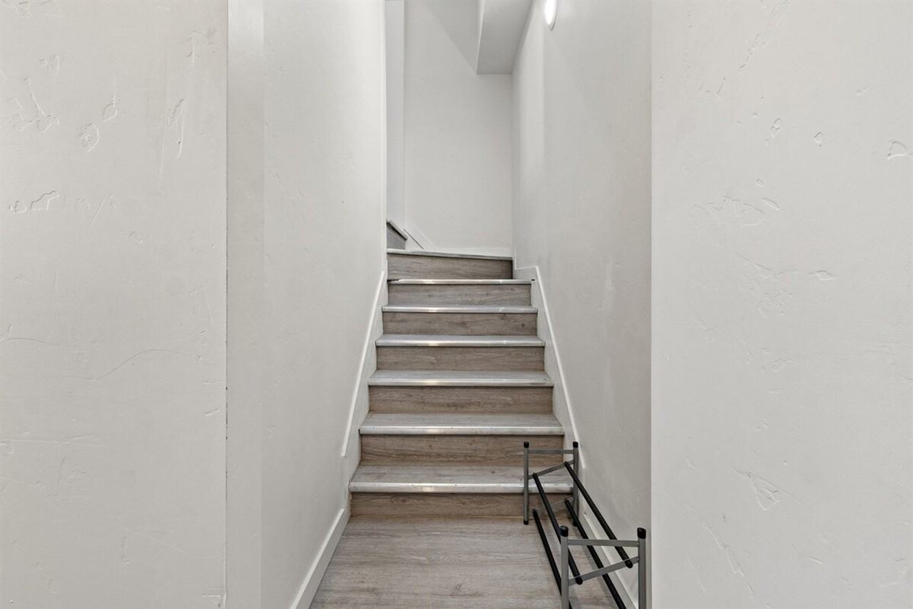 523 18th Avenue South #1308965P - Photo 7 of 25