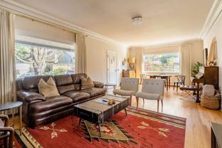 917 Se 25th Ave - Photo 1 of 1