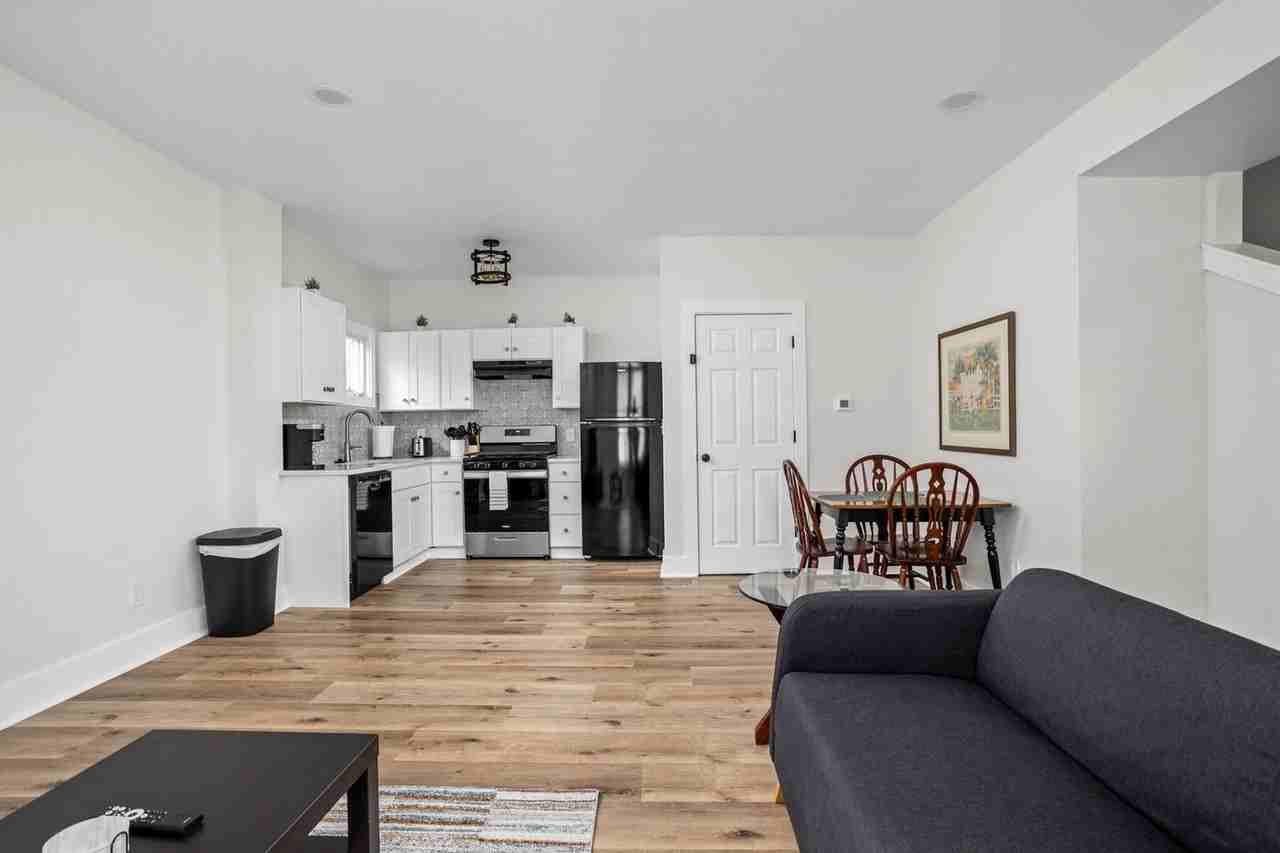 844 Camp St #1303760P - Photo 2 of 15