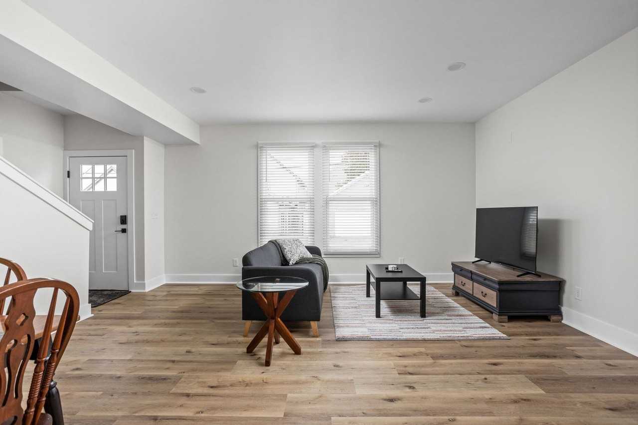 844 Camp St #1303760P - Photo 4 of 15