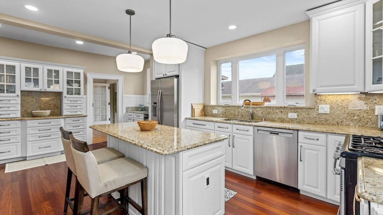 2 S Oxford Ave #1309015P - Photo 2 of 46