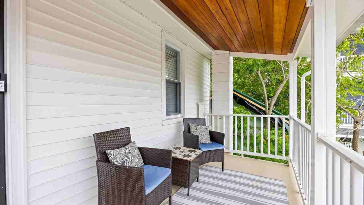 54 Wesley Rd #1308993P - Photo 5 of 21