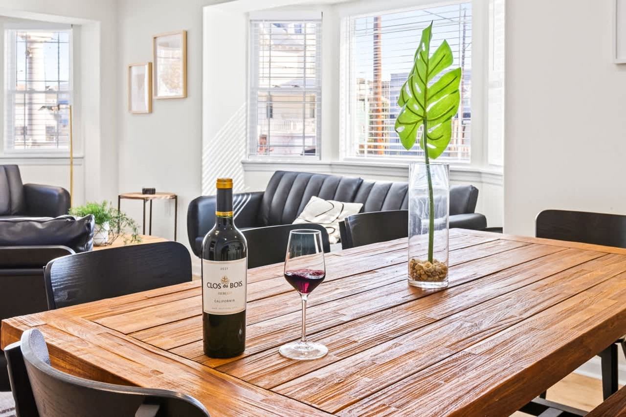 142 E Youngs Ave #1309014P - Photo 4 of 44