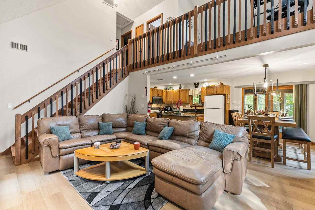 2174 Lakeview Dr E #1302382P - Photo 2 of 50