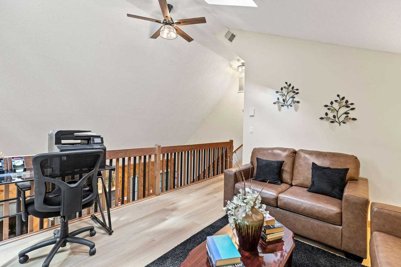 2174 Lakeview Dr E #1302382P - Photo 3 of 50