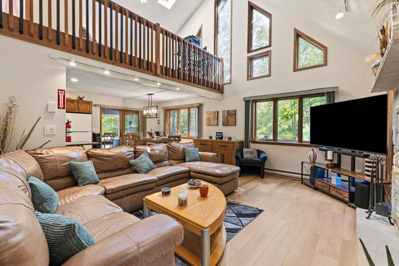 2174 Lakeview Dr E #1302382P - Photo 6 of 50