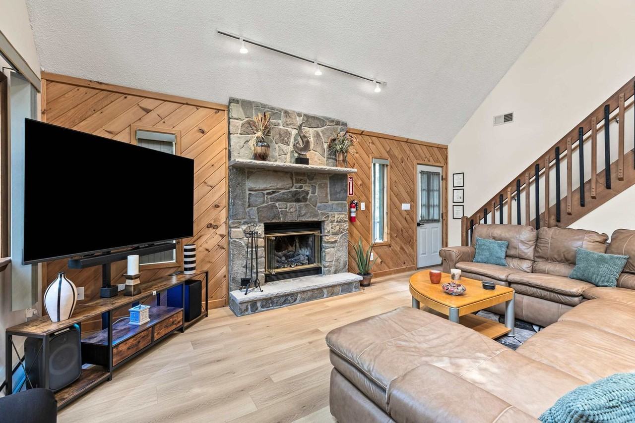 2174 Lakeview Dr E #1302382P - Photo 7 of 50