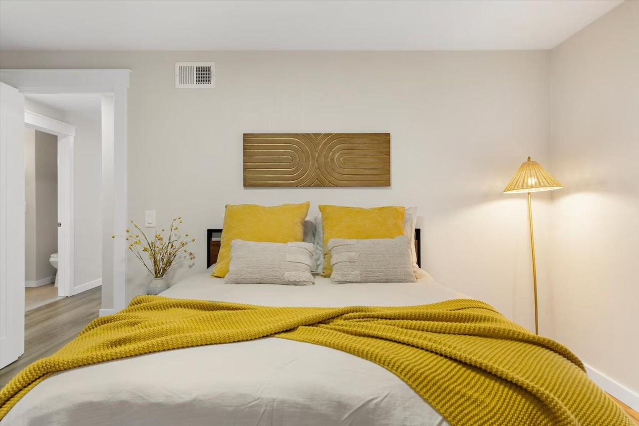 2410 W Bruneau Ave #1310551P - Photo 5 of 42