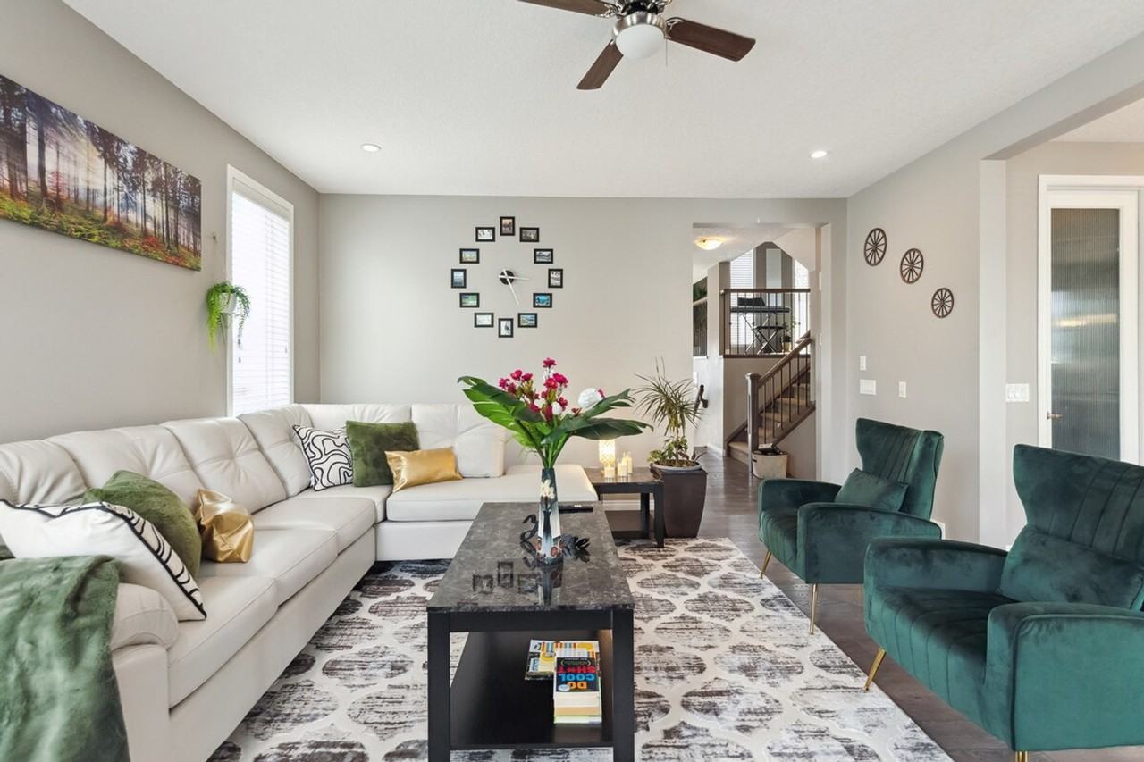 581 West Park Dr #1310540P - Photo 5 of 46