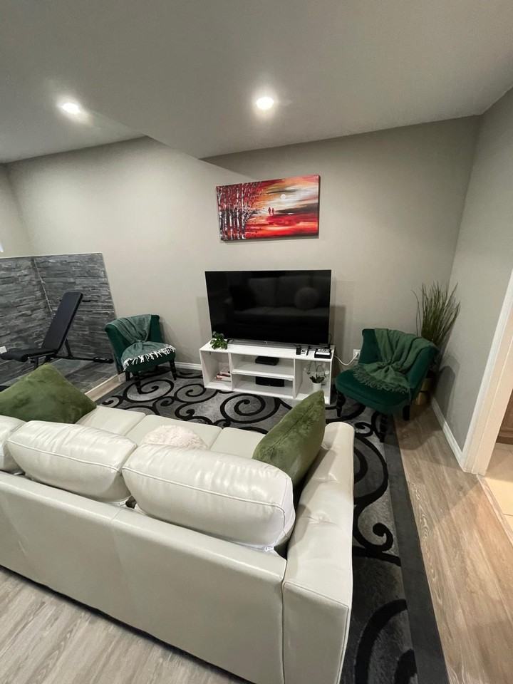 581 West Park Dr #1310540P - Photo 7 of 46