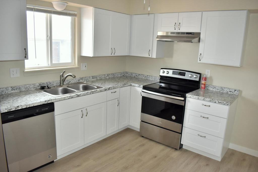 6829 Western Pl - Photo 3 of 16