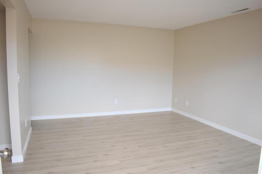 6829 Western Pl - Photo 6 of 16