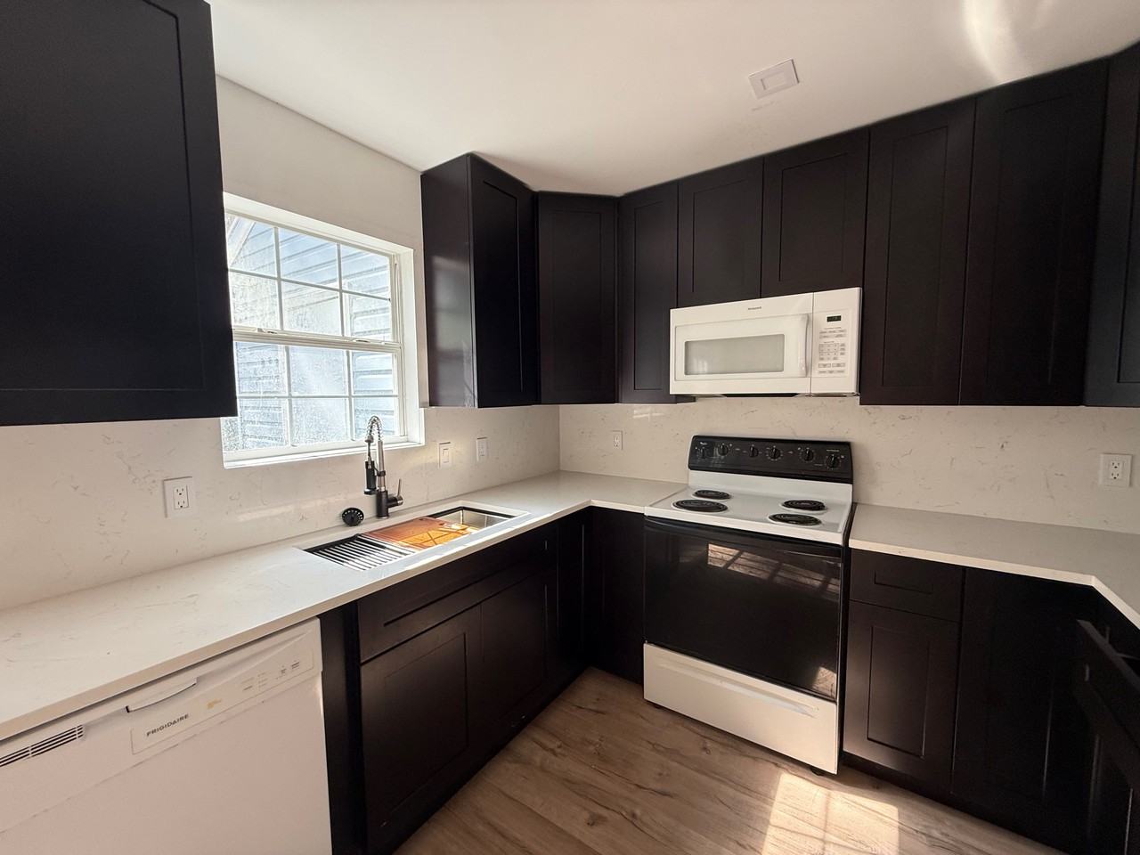 1100 Pineland Ave #7G - Photo 7 of 21