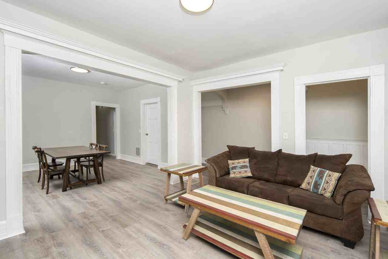 2326 15th St #1 - Photo 6 of 32