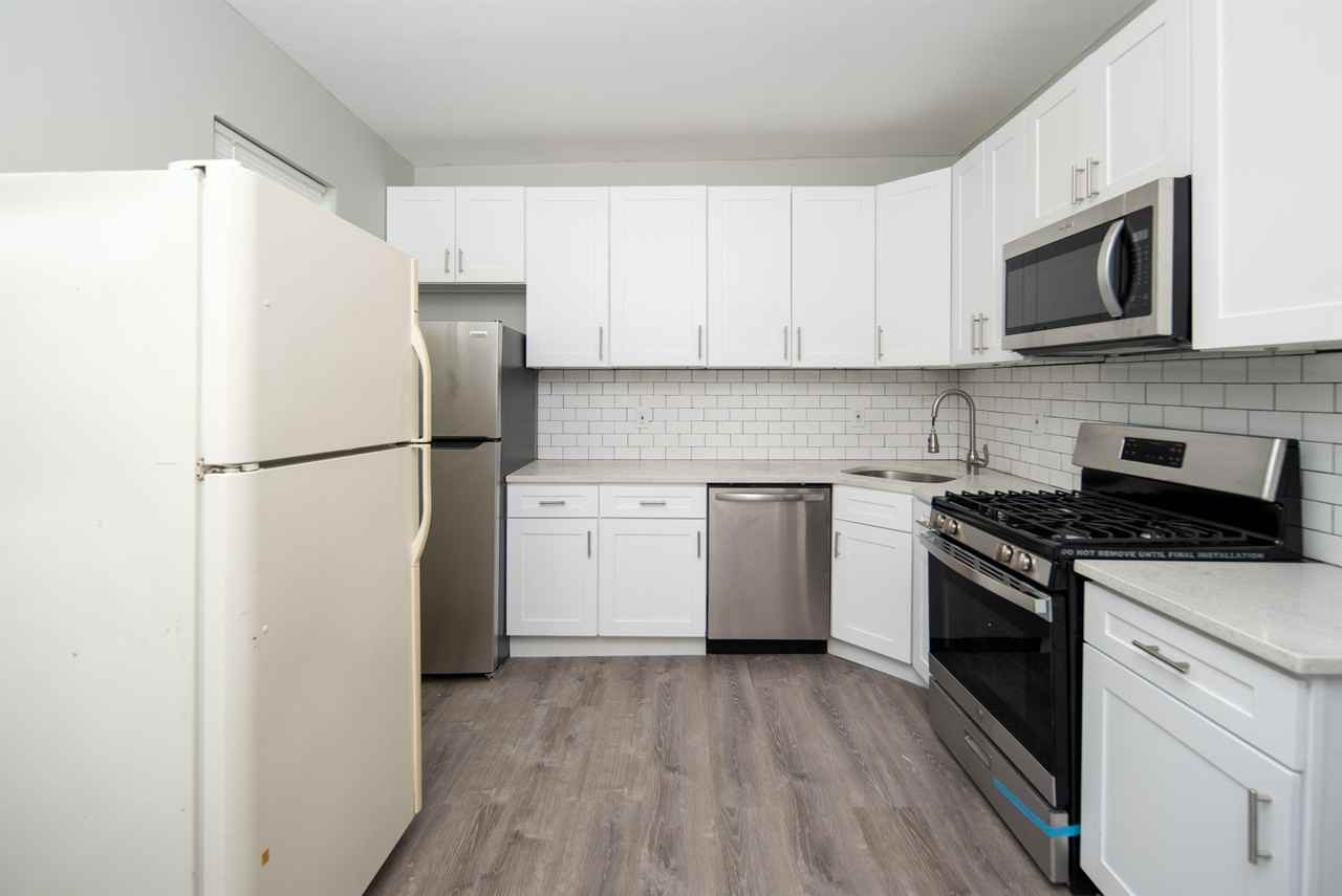 2326 15th St #2 - Photo 2 of 45