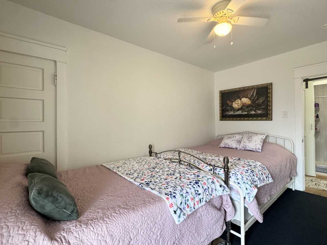 512 West 39th Terrace #2 - Photo 4 of 15