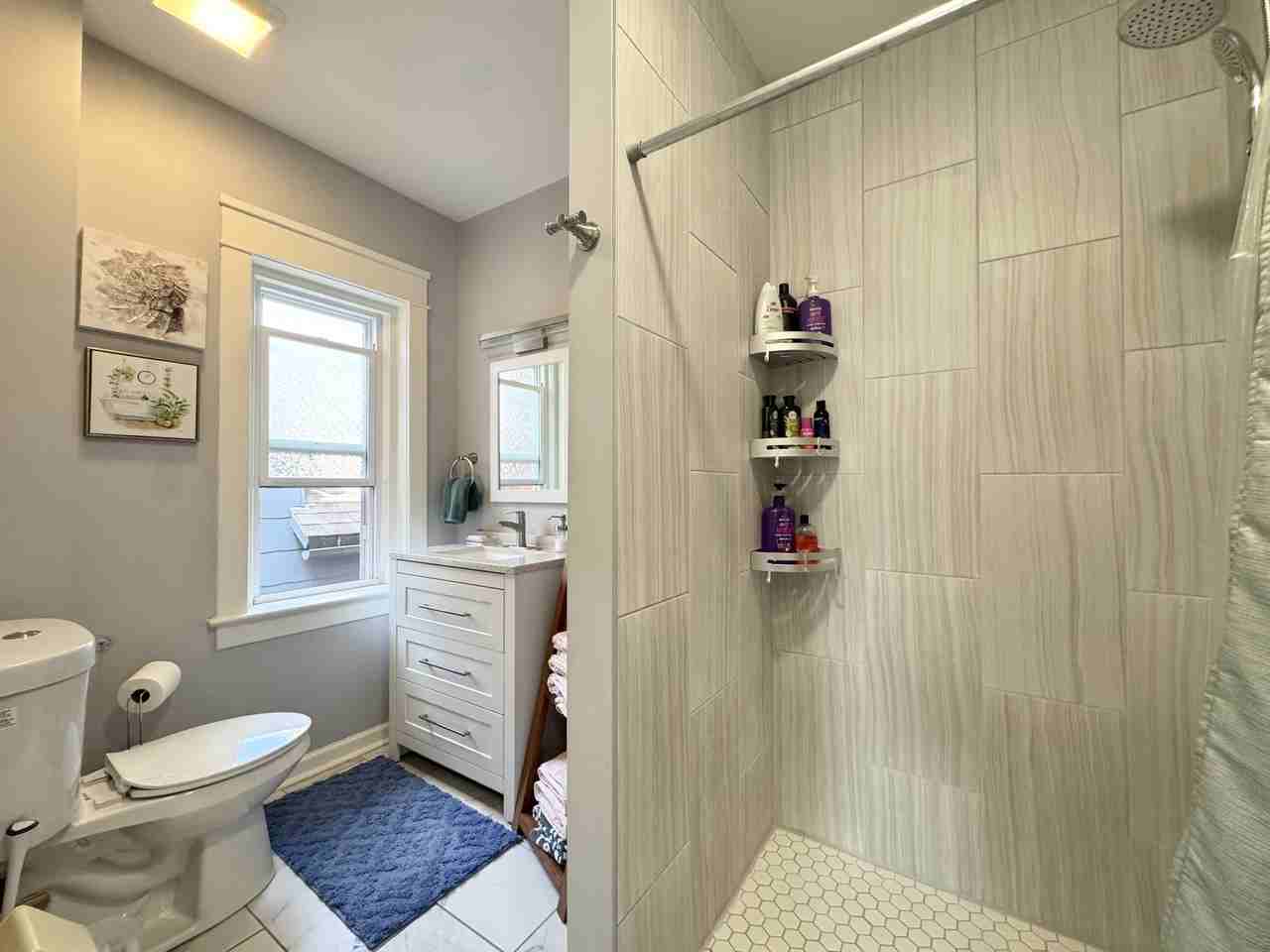 512 West 39th Terrace #2 - Photo 5 of 15