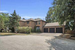 featured image of 34 Barclay Court