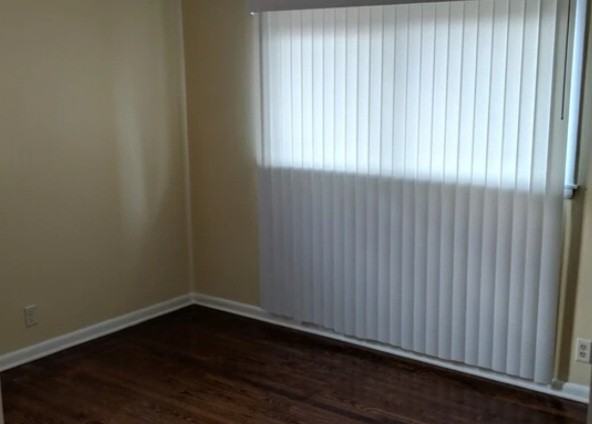 2139 W Silver Spring Dr #2139 - Photo 3 of 28