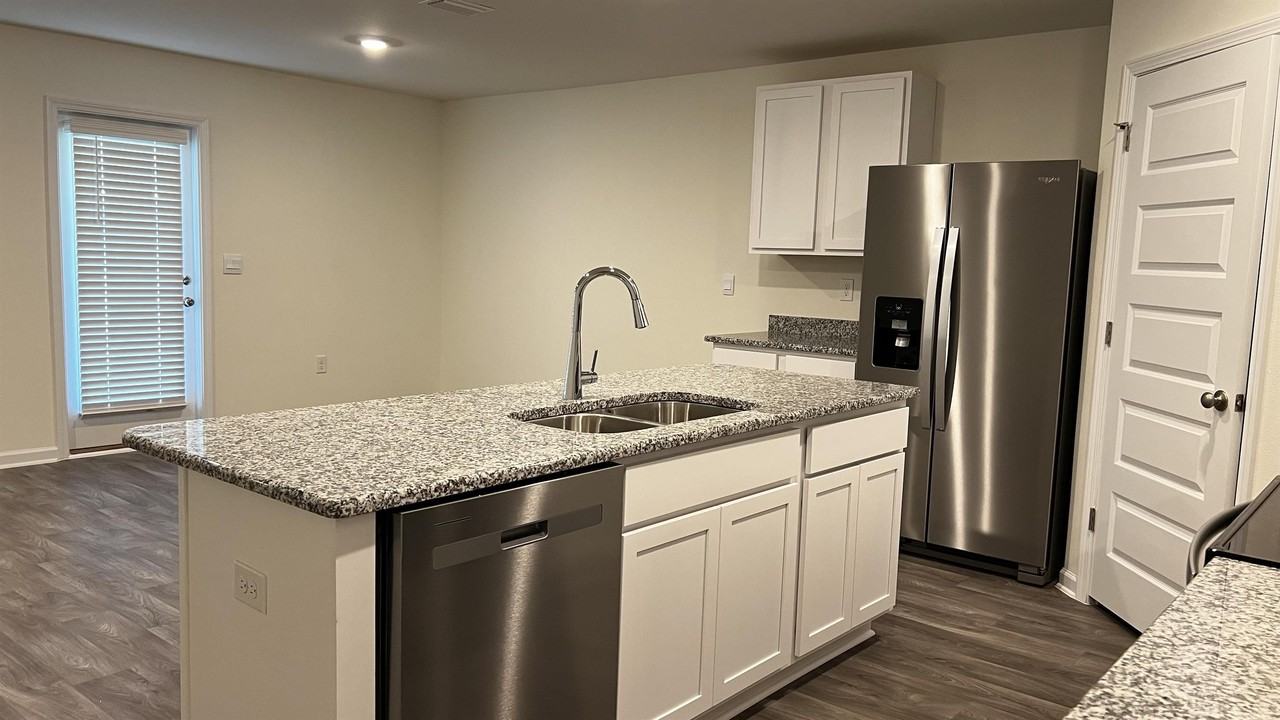 23871 Unbridled Loop - Photo 5 of 10