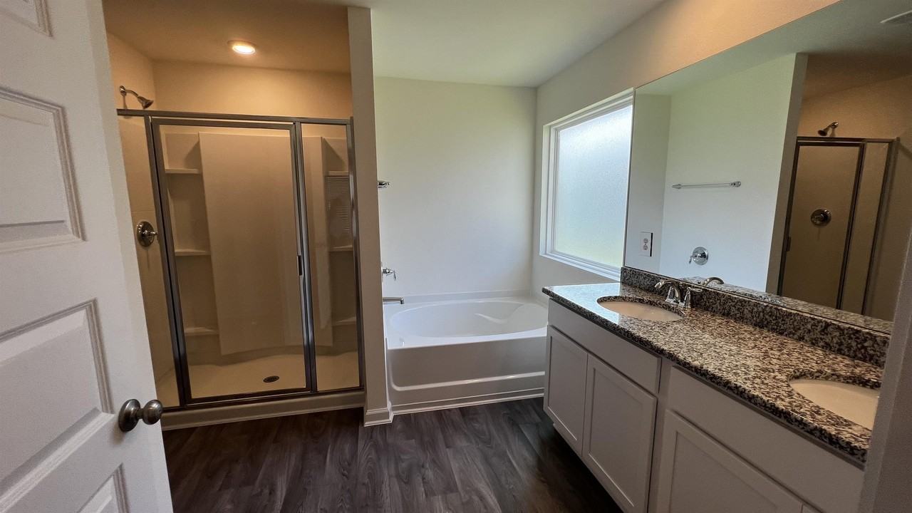 23871 Unbridled Loop - Photo 4 of 10