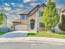 featured image of 3003 E Lookout Dr