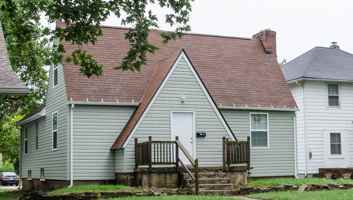 featured image of 611 W Ashland Ave #1