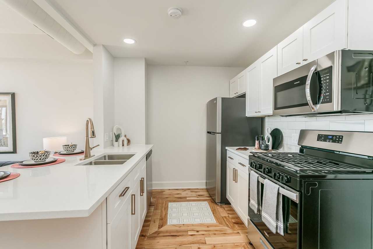 The Medical Arts Building - Photo 2 of 42