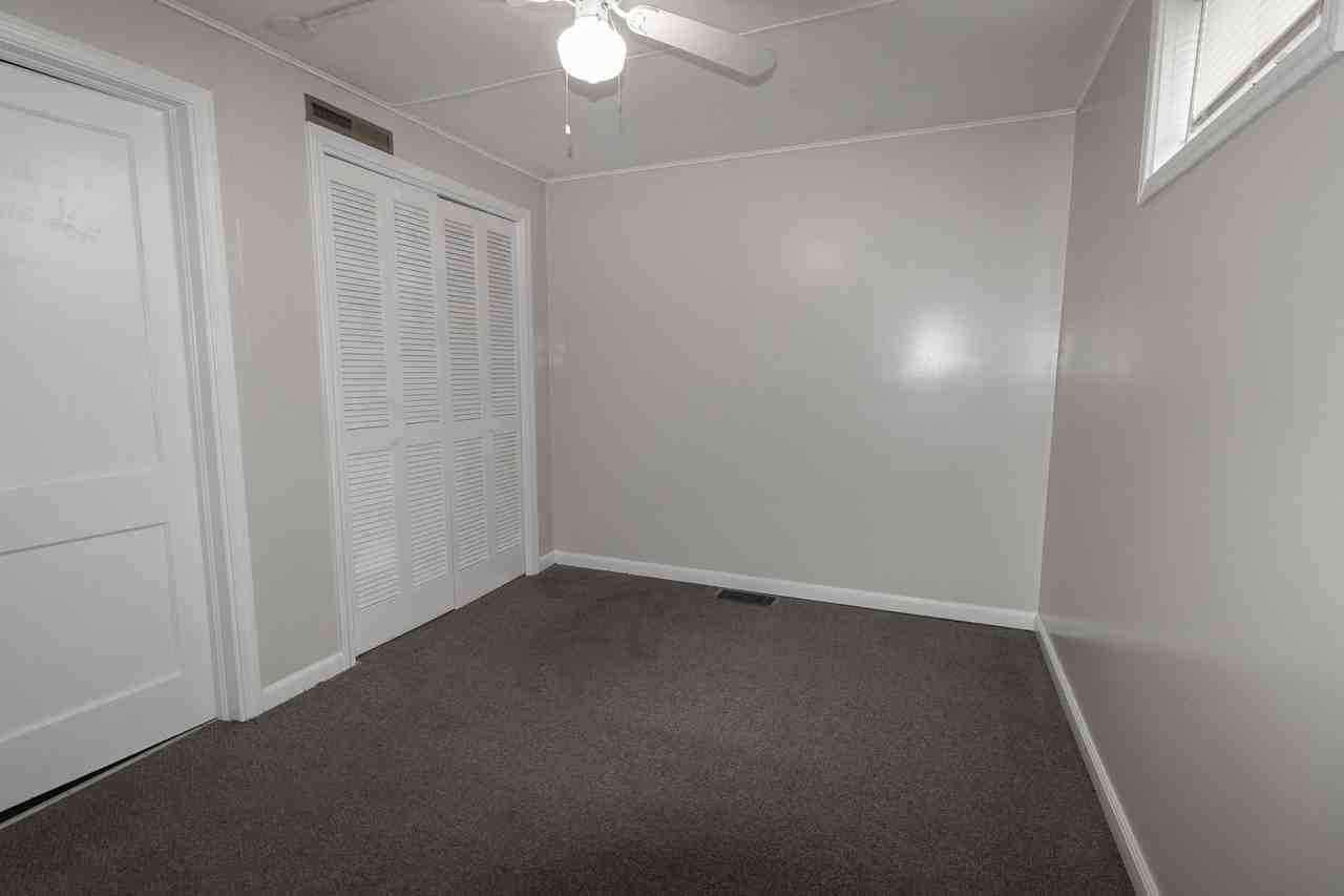 909 Ashland Road - Photo 7 of 37