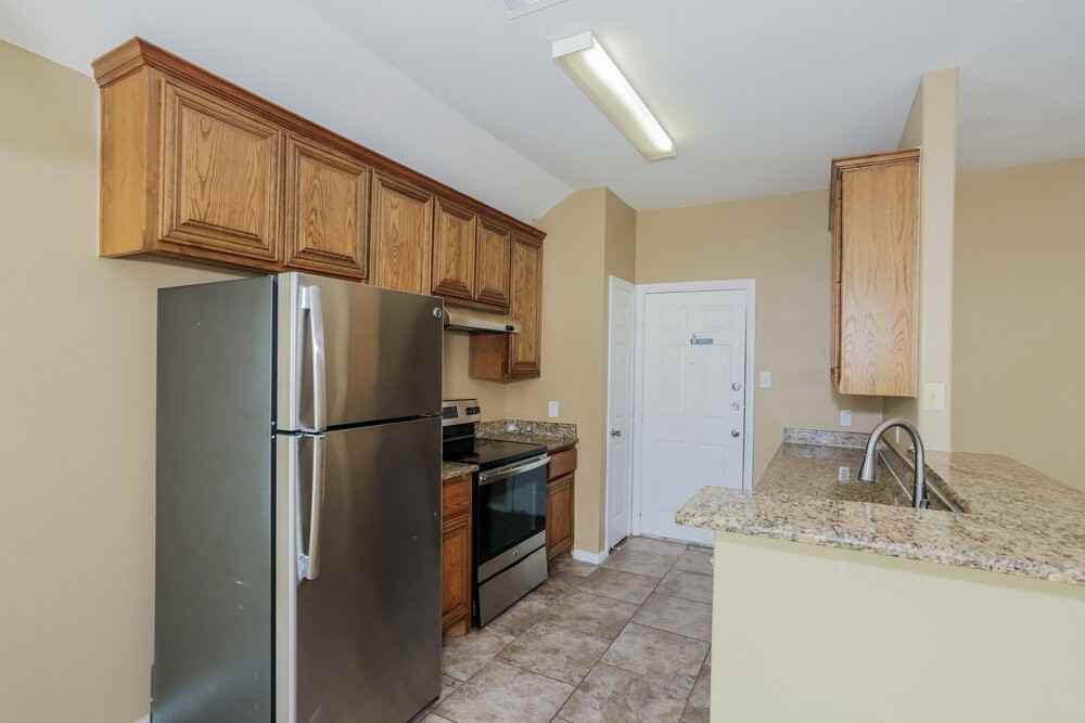 1901 Belshire Ct - Photo 6 of 16