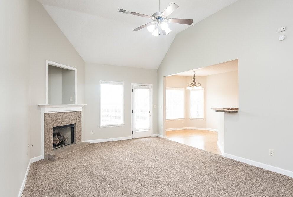 1721 Englehart St - Photo 2 of 15