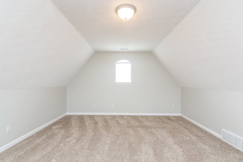 1721 Englehart St - Photo 6 of 15