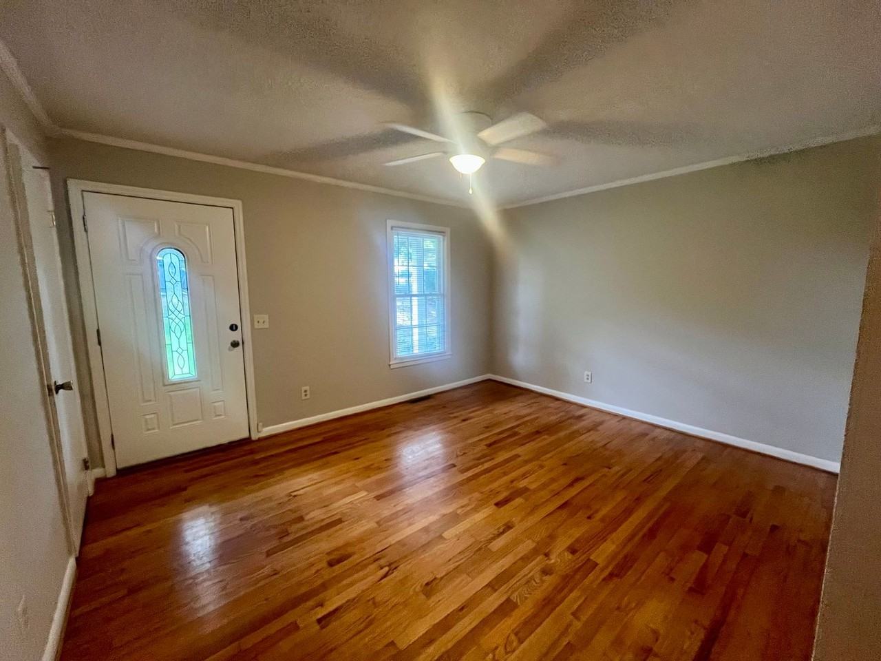 208 Vista Cir - Photo 4 of 12