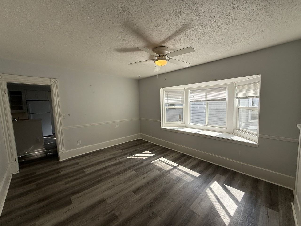 923 6th St S - Photo 4 of 13