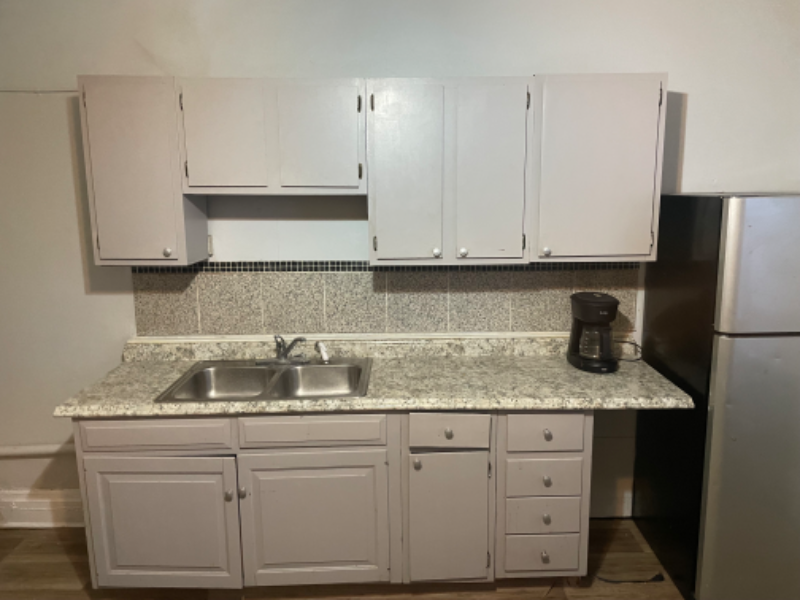 2904 East 6th Avenue