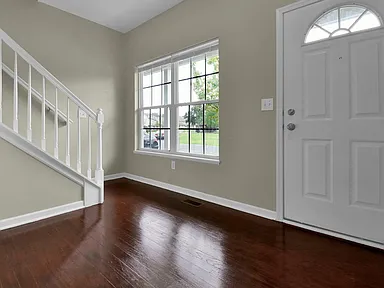 1153 Park Dr #302 - Photo 2 of 10