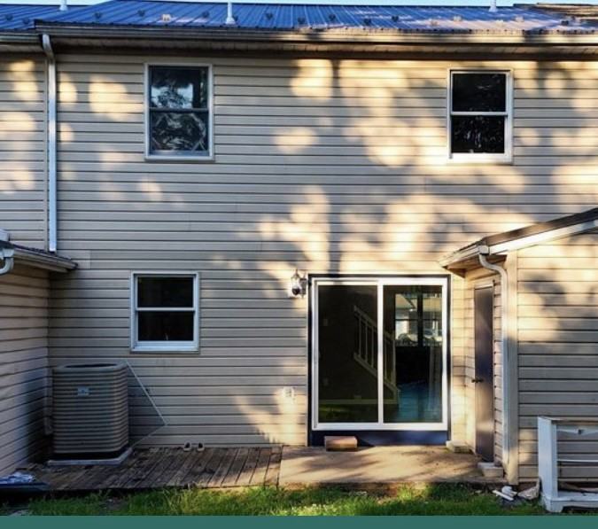 209 Baker And Russell Dr - Photo 2 of 8