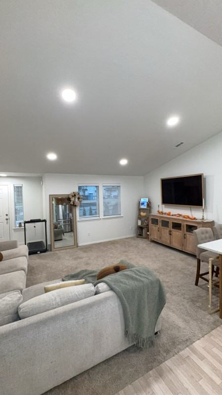 1906 Hickory Rd - Photo 3 of 16