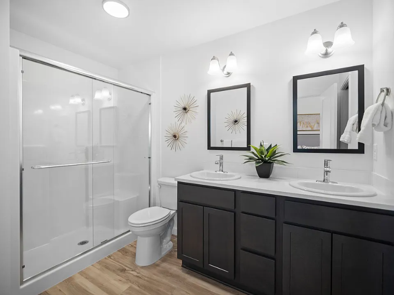 805 F Street #B - Photo 7 of 7