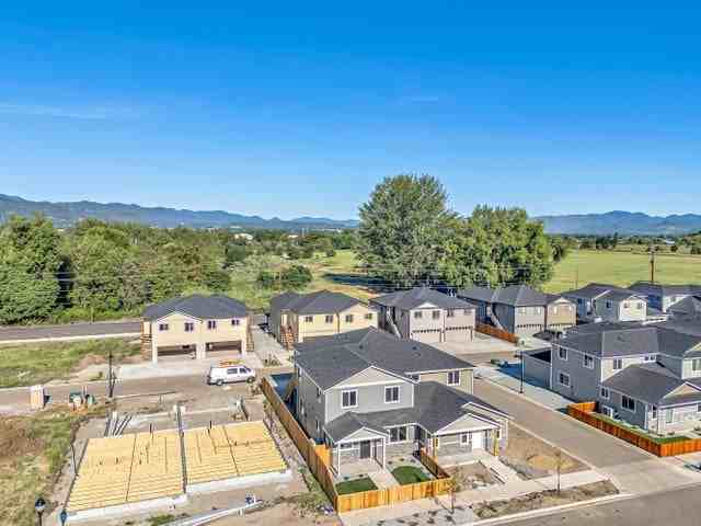 1125 Annalise St - Photo 3 of 16