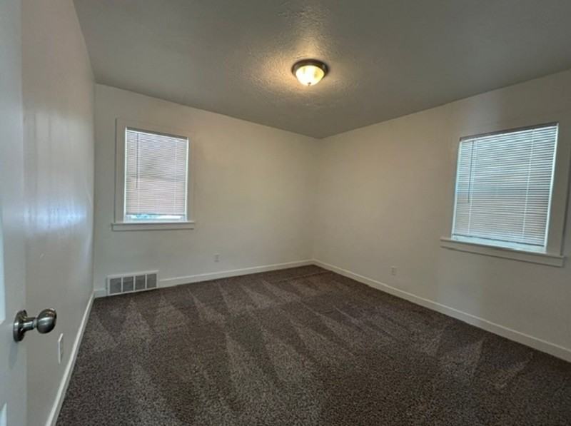 51 N Chicago St - Photo 2 of 16