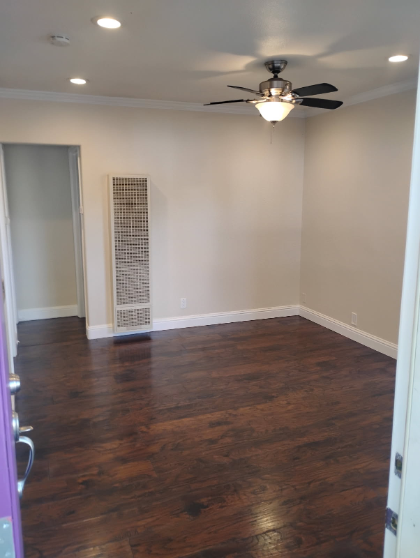 830 Ware Ave - Photo 3 of 13